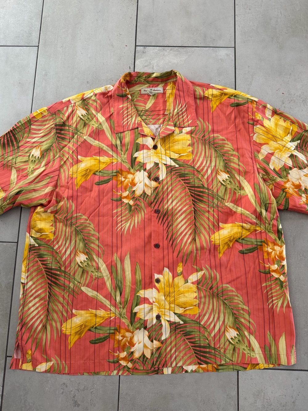 Tommy Bahama XXL 100% Silk Hawaiian Shirt Tropical Floral Coral Aloha